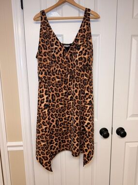 Avenue Leopard Print Tankini Dress 28W Flowy Handkerchief Hem Swim Top Feminine